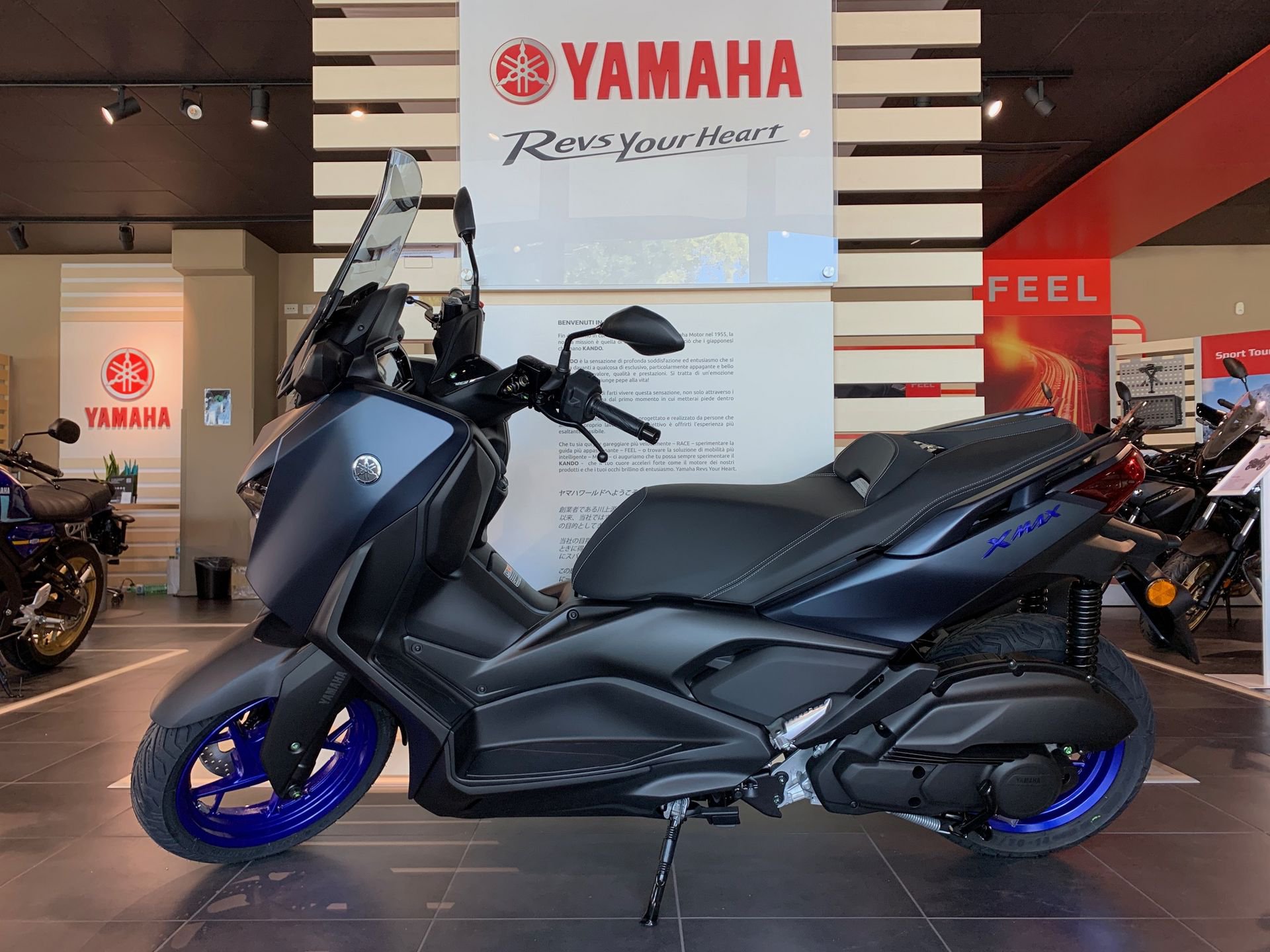 Xmax 125 discount