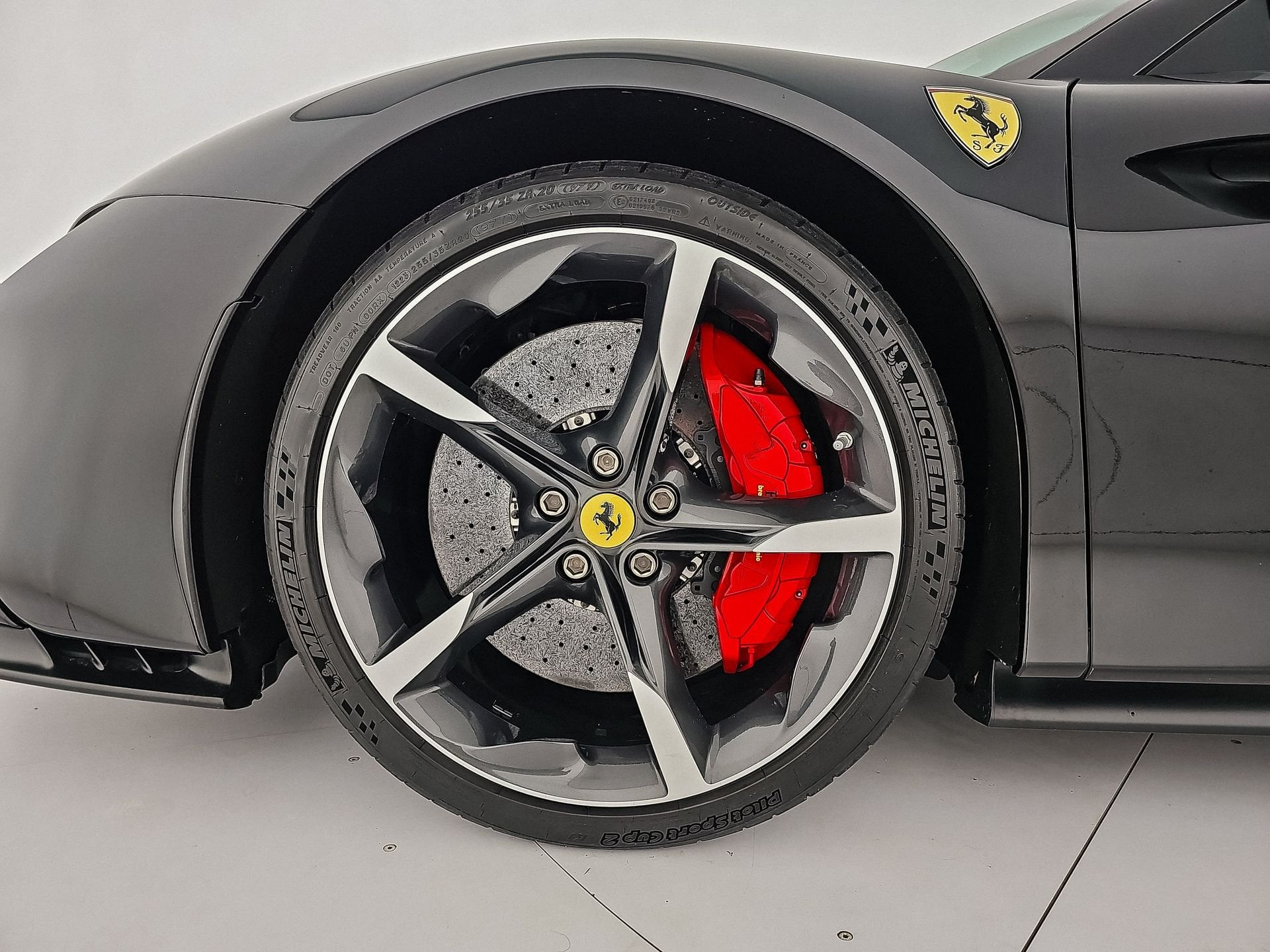 Ferrari SF90