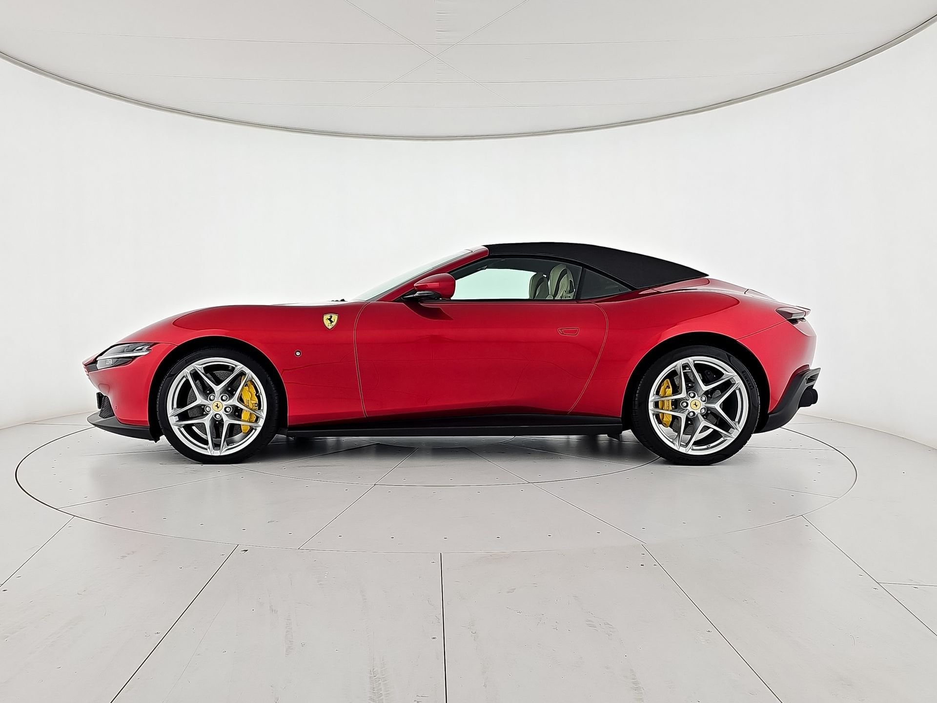 Ferrari Roma Spider