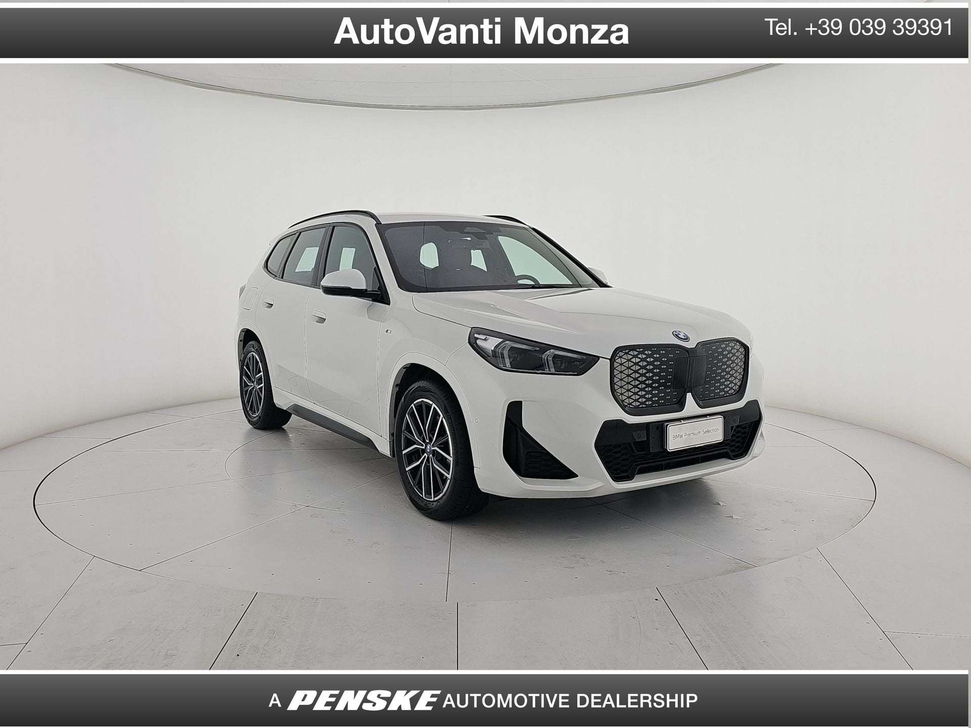 BMW IX1
