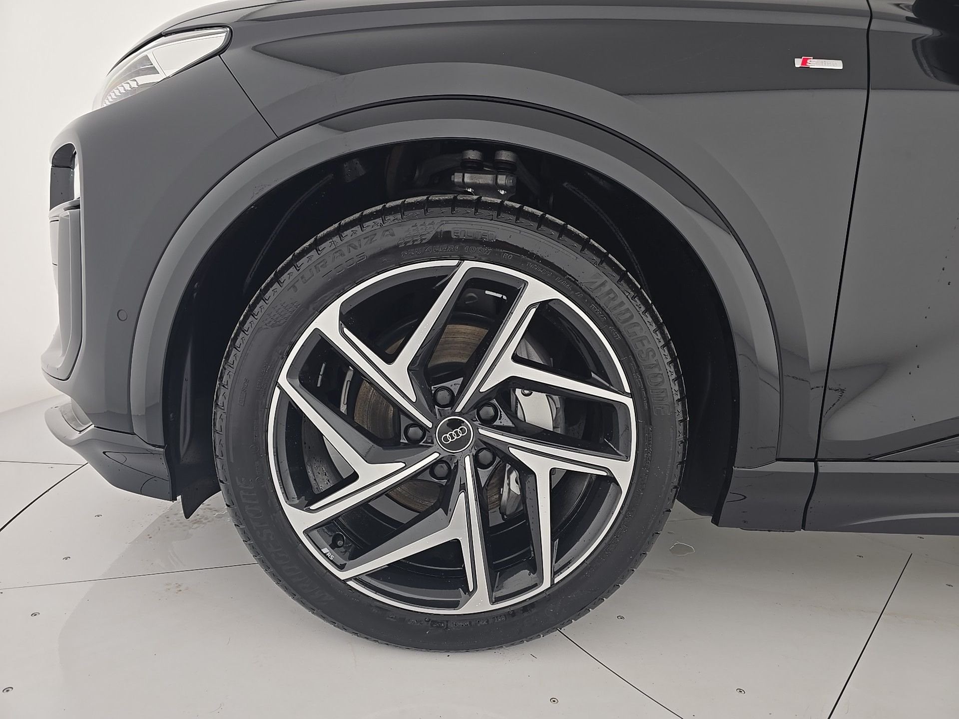Audi Q6 E-tron
