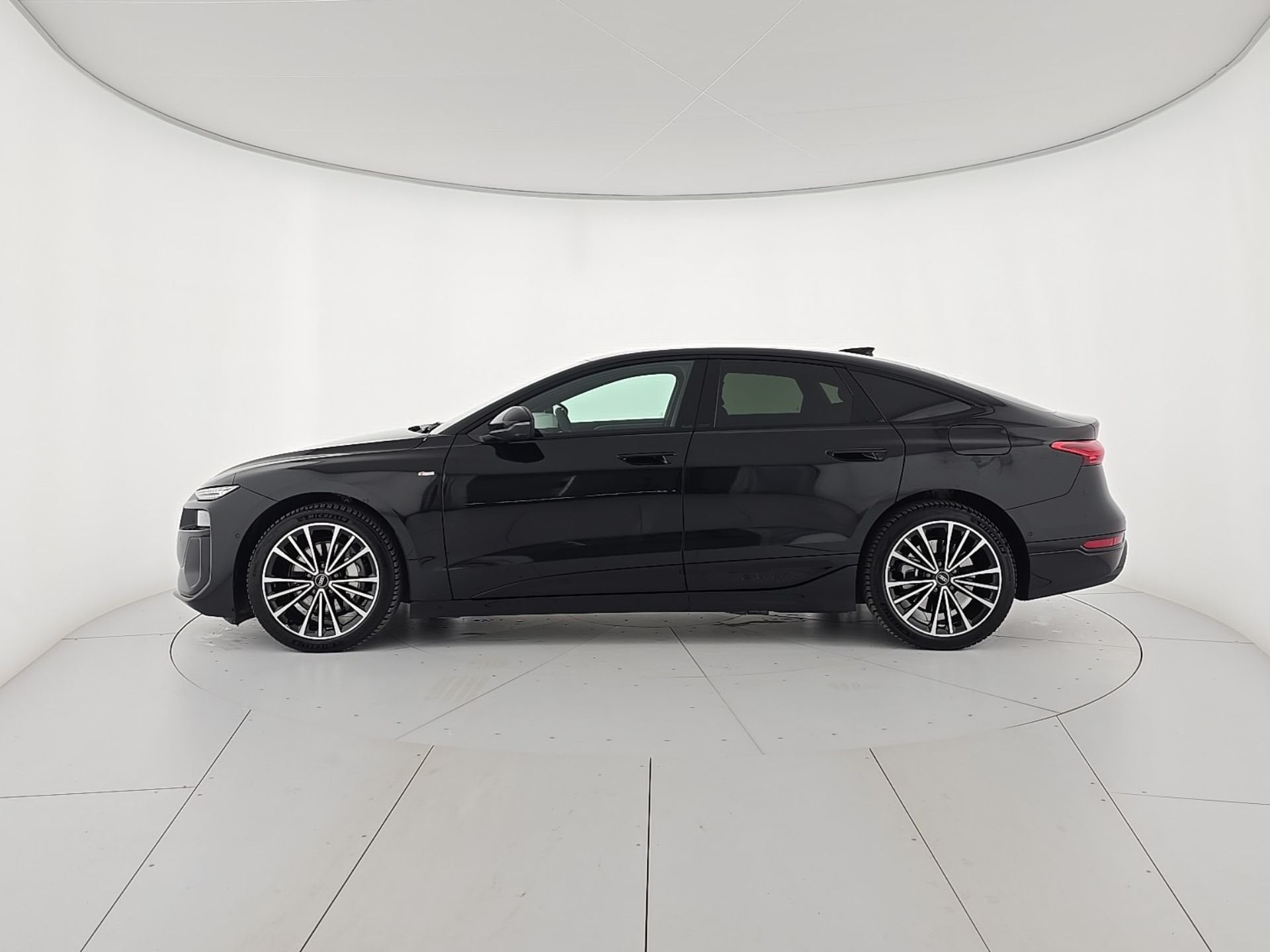 Audi S6 E-tron