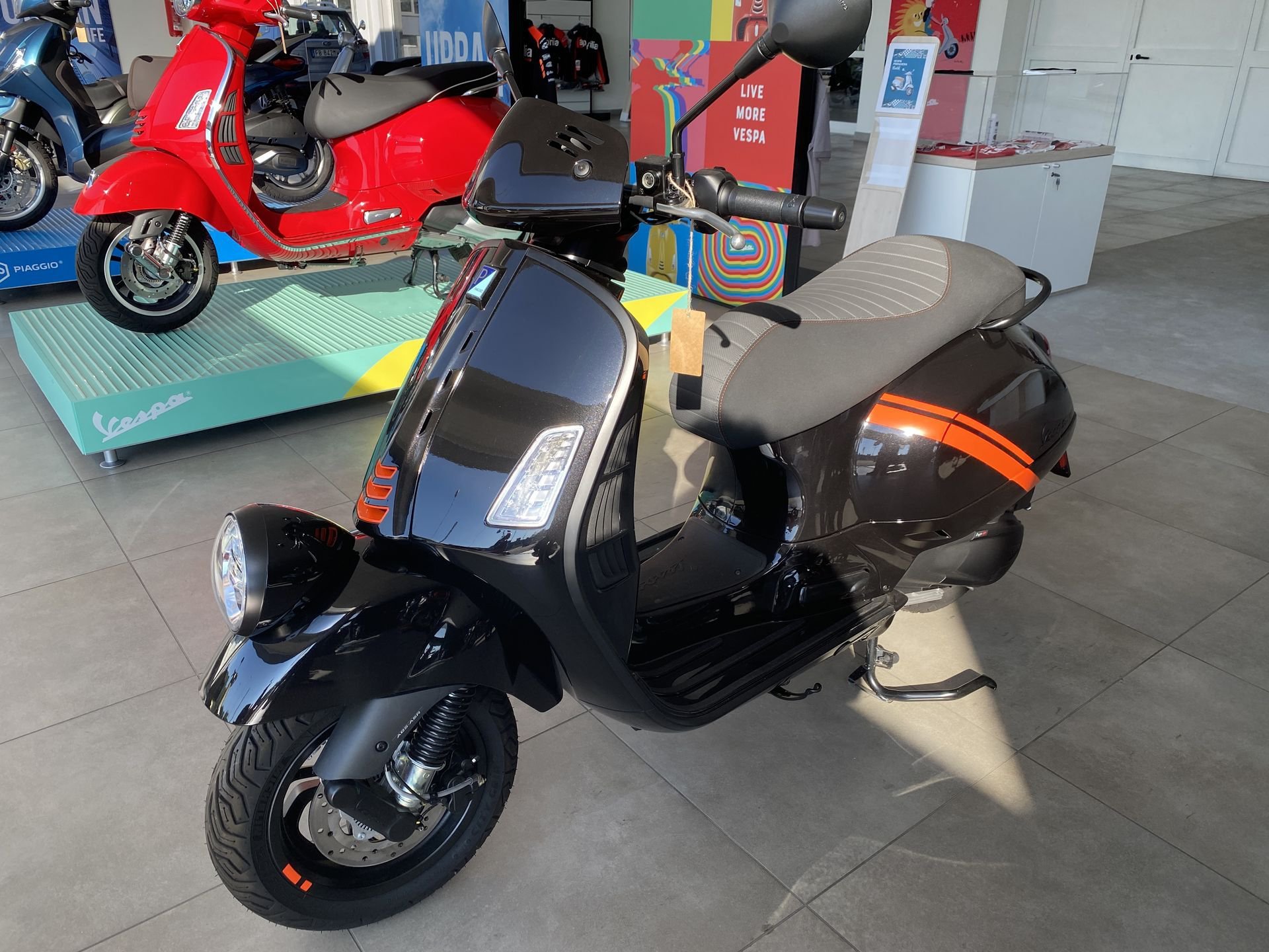 Usate Annunci Vespa Gtv 300 Via Della Moda Usata Auto Nuove Pronta