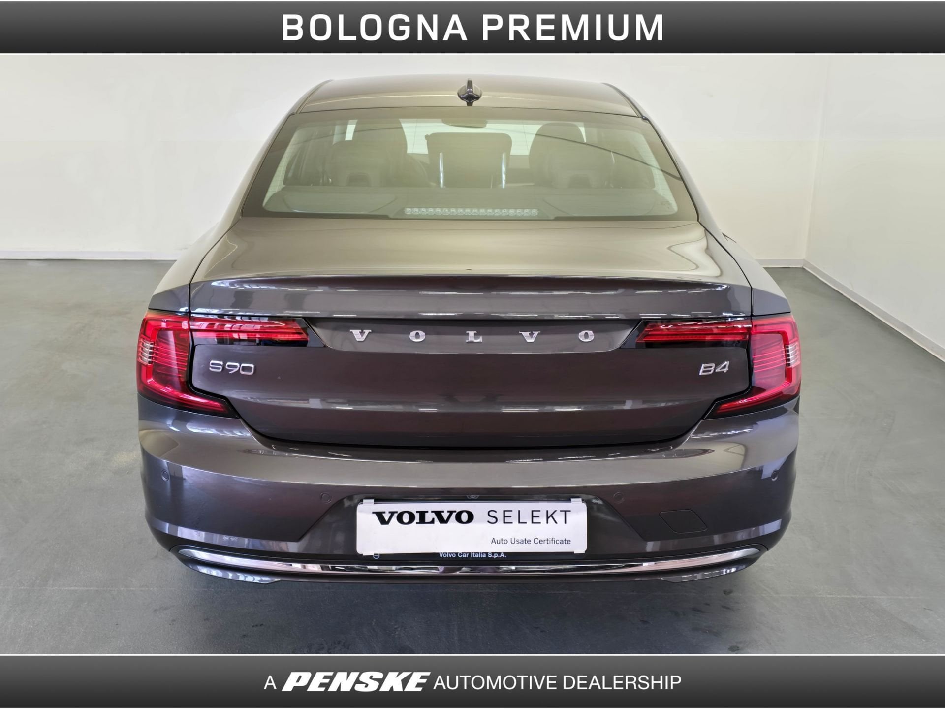 Volvo S90