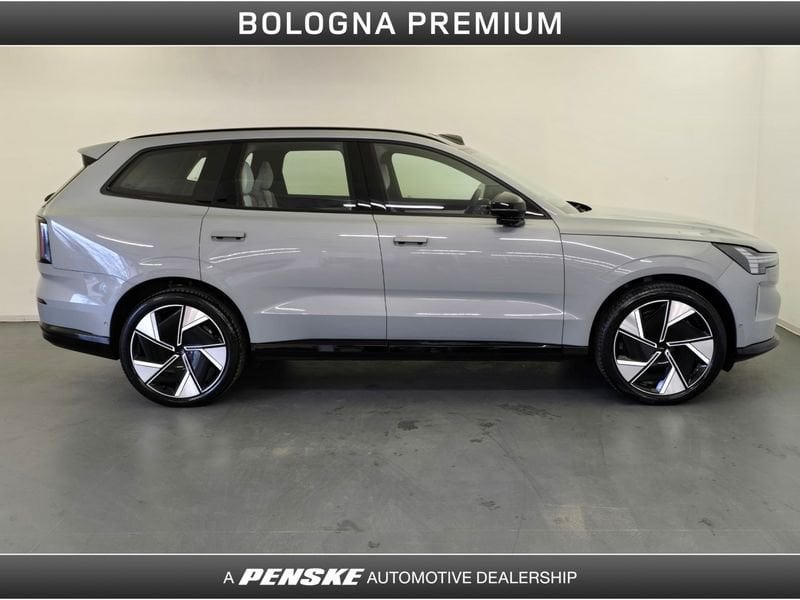 Volvo EX90