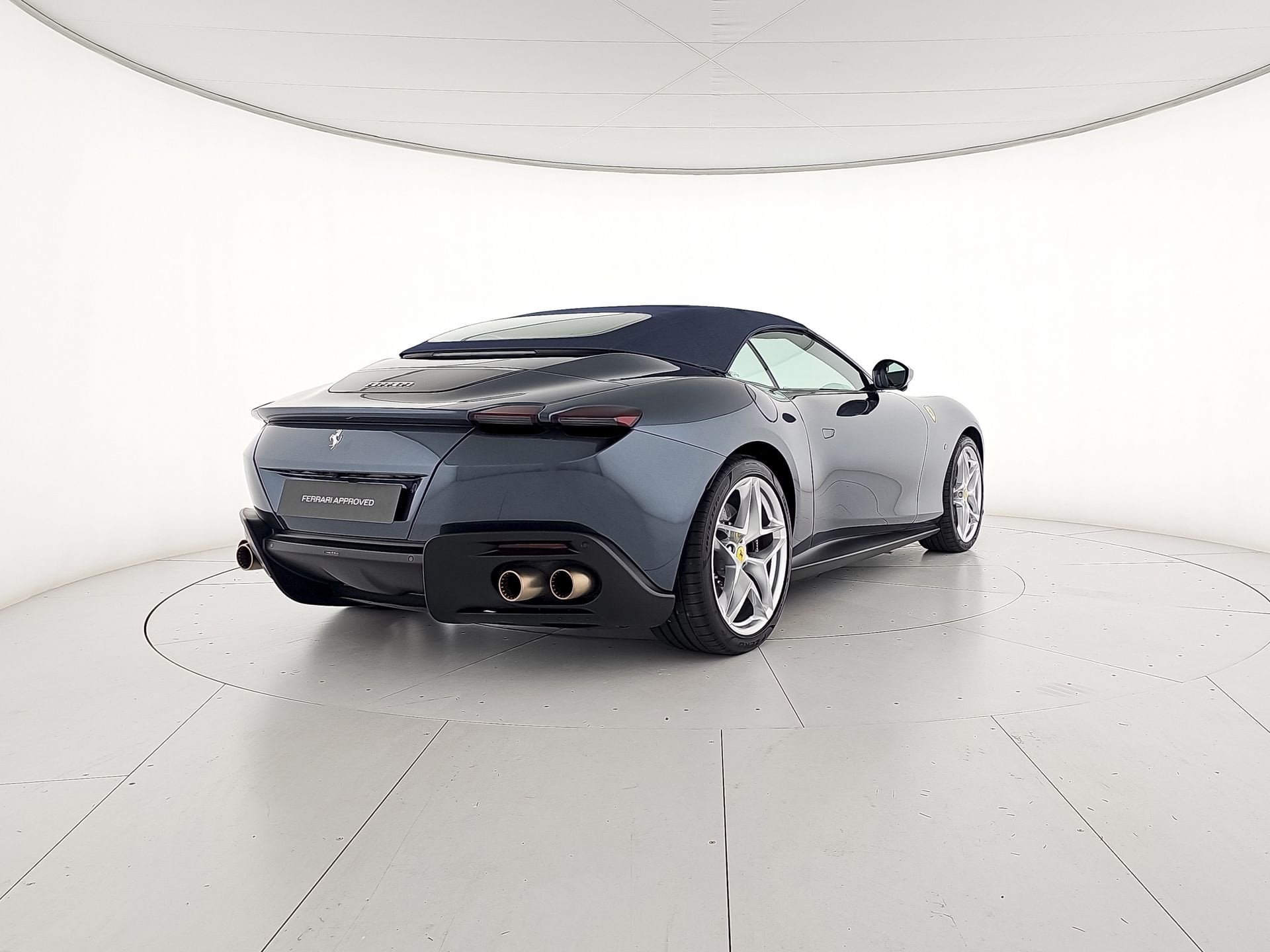 Ferrari Roma Spider