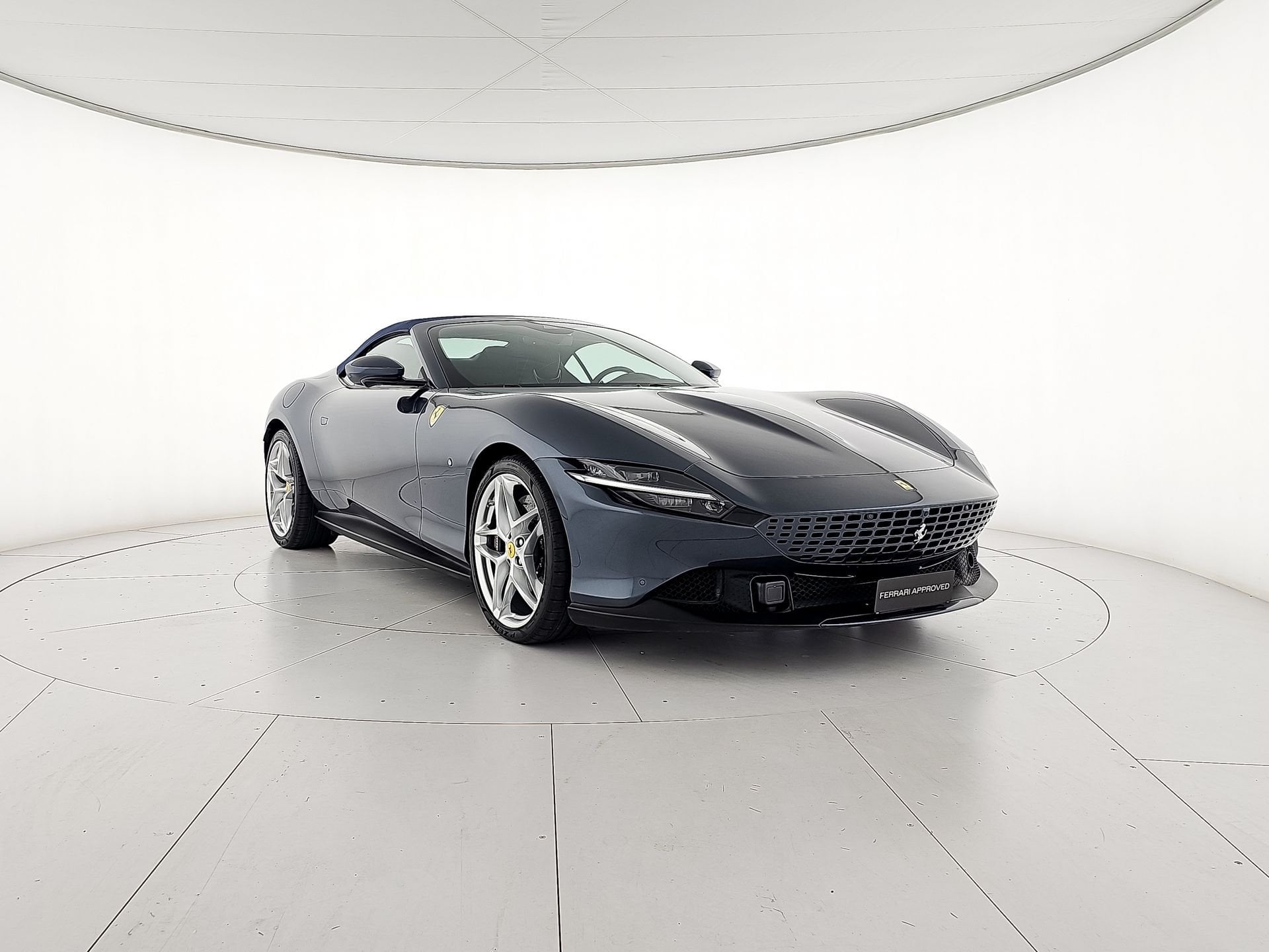 Ferrari Roma Spider