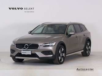 Auto Volvo V60 Cross Country B4 (D) Awd Geartronic Business Pro Line Usate A Vicenza