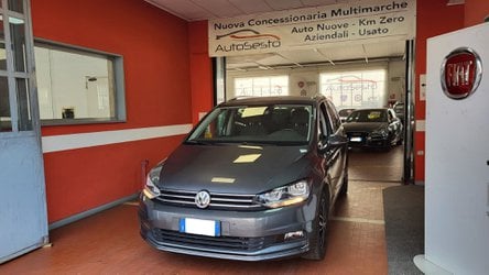 Auto Volkswagen Touran 1.5 Tsi Evo Business Bluemotion Technology Usate A Varese