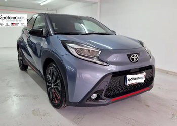 Toyota Aygo X 1.0 Vvt-I 72 Cv 5P. Undercover Nuove Pronta Consegna A Milano