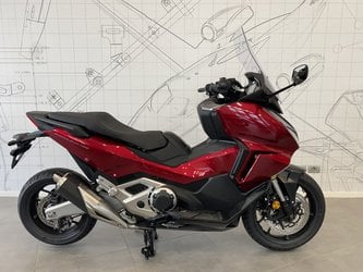 Moto Honda Forza 750 Abs Ym 2024 - Candy Red Nuove Pronta Consegna A Milano