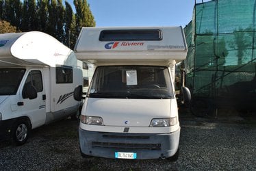 Auto Caravans International Riviera 140 C.i. Riviera 140 6 Posti Usate A Torino