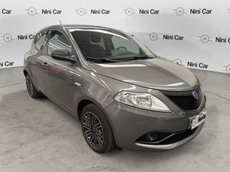Auto Usate A Cremona | Lancia Ypsilon Iii 2015 5 Porte 1.0 Firefly Hybrid 70Cv Silver S&S
