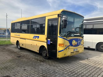 Veicoli-Industriali Iveco Bus 90E18 Cacciamali Scuolabus 44+3+1 90E18 Cacciamali Scuolabus 44+3+1 Usate A Venezia