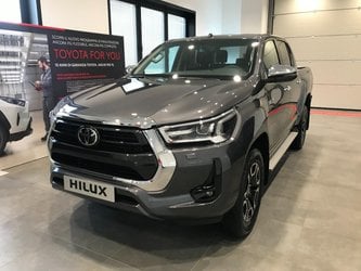 Auto Toyota Hilux 2.8 D A/T 4Wd 4 Porte Double Cab Executive My'23 Nuove Pronta Consegna A Cuneo