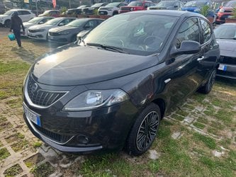 Usate A Salerno | Lancia Ypsilon 1.0 70Cv Hybrid Gold