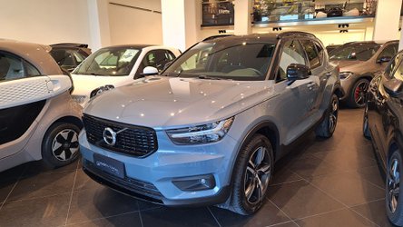 Volvo Xc40 T3 Geartronic R-Design Usate A Napoli