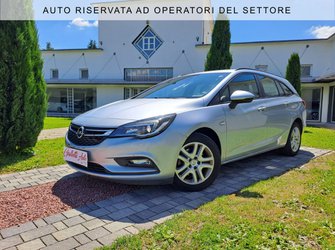 Auto Opel Astra 1.6 Cdti 110Cv Start&Stop Sports Tourer Usate A Varese