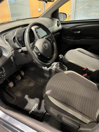 Toyota Aygo Benzina 1.0 VVT-i 72 CV 5 porte x-play Usata in provincia di Vercelli - Essegi Auto - Via Vercelli  12/b img-16
