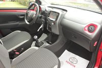 Toyota Aygo Benzina 1.0 VVT-i 72 CV 5 porte x-play Usata in provincia di Roma - Motor City - Via Oderisi Da Gubbio  19-23a img-5