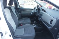 Toyota Yaris Ibrida 1.5 Hybrid 5 porte Active Usata in provincia di Roma - Motor City - Via Oderisi Da Gubbio  19-23a img-6