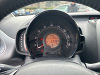 Toyota Aygo Benzina Connect 1.0 VVT-i 72 CV 5 porte x-play Usata in provincia di Roma - Zerocento - Via Silicella  11 img-10