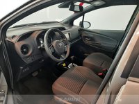 Toyota Yaris Ibrida 5p 1.5h lounge red/bronze OK Neopatentati Usata in provincia di Udine - Carini - Via Nazionale  75  img-5