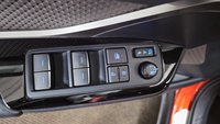 Toyota C-HR Ibrida 2.0 Hybrid E-CVT Premiere Usata in provincia di Caserta  - Funari - Via Appia  191 img-8