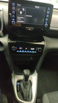 Toyota Yaris Cross Ibrida 1.5 Hybrid 5p. E-CVT Active Eco Usata in provincia di Caserta  - Funari - Via Appia  191 img-13