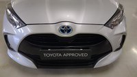 Toyota Yaris Ibrida 1.5 Hybrid 5 porte Active Usata in provincia di Caserta  - Funari - Via Appia  191 img-17