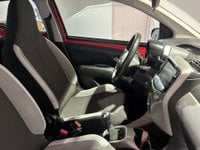 Toyota Aygo Benzina 1.0 VVT-i 69 CV 5 porte x-play X NEOPATENTATI Usata in provincia di Milano - Sef Car - Via Pizzoni Alfredo  14 img-6