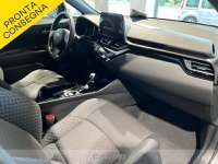 Toyota C-HR Ibrida 2.0h trend e-cvt SILVER & BLACK Km 0 in provincia di Udine - LEXUS UDINE - CARINI - Via Nazionale  75/1 img-18