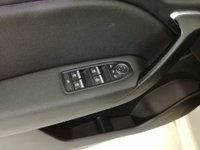 Renault Captur Ibrida Plug-in Hybrid E-Tech 160 CV Intens - Info: 3405107894 Usata in provincia di Salerno - Center - Via delle Calabrie  22 img-9