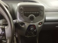 Toyota Aygo Benzina Connect 1.0 VVT-i 72 CV 5 porte x-cool - Info: 3405107894 Usata in provincia di Salerno - Center - Via delle Calabrie  22 img-11