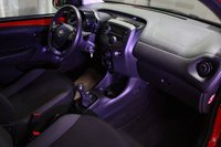 Toyota Aygo Benzina 1000 VVT-i 72 CV 5 porte X-Cool Usata in provincia di Viterbo - Concessionario V.AUTO SRL img-9