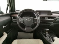 Lexus UX Ibrida 2.0 Premium 2wd cvt Usata in provincia di Chieti - LEXUS CHIETI-PESCARA - PASQUARELLI AUTO - Via Po  127 b img-9