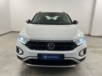 Volkswagen T-Roc Benzina 1.0 TSI Life Km 0 in provincia di Avellino - G. Benevento-Finauto S.p.a. - Pratola Serra img-1
