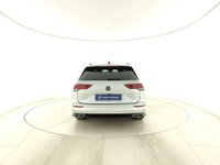 Auto Volkswagen Golf 8 Variant R-Line 1.5 Etsi Evo Act 9 Km0 A Milano