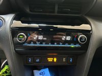 Toyota Yaris Cross Ibrida 1.5 Hybrid 5p. E-CVT AWD-i Premiere Usata in provincia di Cuneo - Fuji Auto - Via Plinio il vecchio  1 img-22