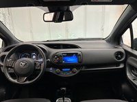 Toyota Yaris Ibrida 1.5 Hybrid 5 porte Trend 'Red Edition' Usata in provincia di Cuneo - Fuji Auto - Via Valle Maira 44  S.S. 22 img-11
