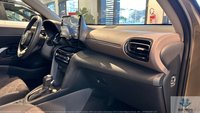 Toyota Yaris Cross Ibrida 1.5 Hybrid 5p. E-CVT AWD-i Lounge Usata in provincia di Catanzaro - Bencivenni Auto - Viale Magna Grecia 180 img-14