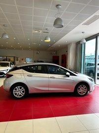 Opel Astra Benzina 1.0 Turbo ecoFLEX Start&Stop 5 porte Elective Usata in provincia di Nuoro - Mereu Auto - Zona Industriale Pratosardo img-3