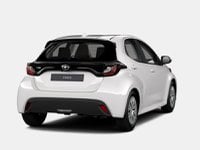 Toyota Yaris Benzina 1.0 5 porte Active Nuova in provincia di Napoli - Europa Motori - Corso Europa  49bis img-3