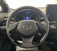 Toyota C-HR Ibrida 2.0 Hybrid E-CVT Lounge Km 0 in provincia di Monza e della Brianza - City Motors Verano img-6