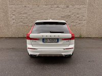Volvo XC60 Diesel/Elettrica B4 (d) AWD Geartronic Inscription * STYLING KIT* Usata in provincia di Bergamo - Iperauto Bergamo Volvo img-6