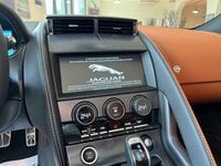 Jaguar F-Type Benzina Cabrio 2.0 i4 R-Dynamic rwd 300cv auto Nuova in provincia di Piacenza - Autoingros Piacenza img-10