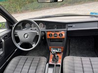 Mercedes-Benz 190 Benzina 1.8 E cat Usata in provincia di Lucca - Lucchesi Auto srl img-10