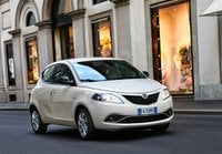 Auto Usate A Salerno | Lancia Ypsilon Iii 2015 1.0 Firefly Hybrid Gold S&S 70Cv