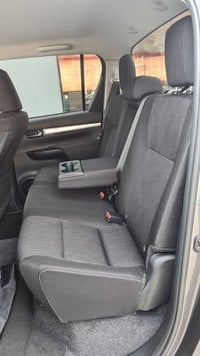 Toyota Hilux Diesel 2.4 D-4D 4WD 4 porte Double Cab Lounge Nuova in provincia di Lecco - Finiguerra - Via Provinciale  41 img-6
