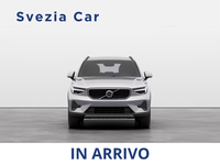 Auto Volvo Xc40 B3 Automatico Core Nuove Pronta Consegna A Milano